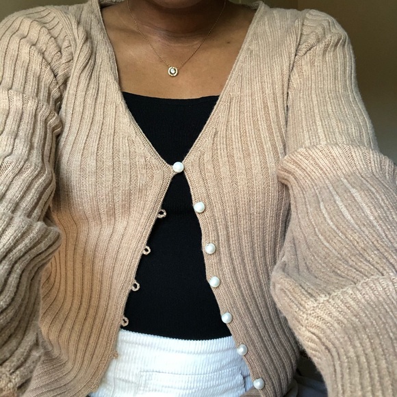 Aritzia Wilfred Pearl Cardigan in Camel - Picture 4 of 6